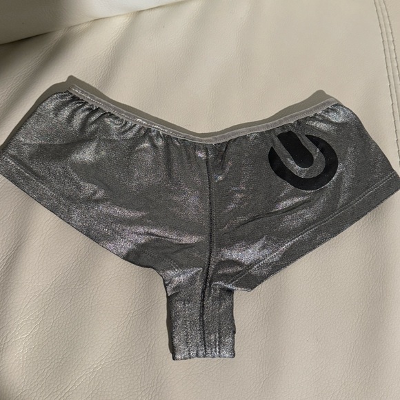 Ultra Music Festival shorties size Small - Picture 14 of 14